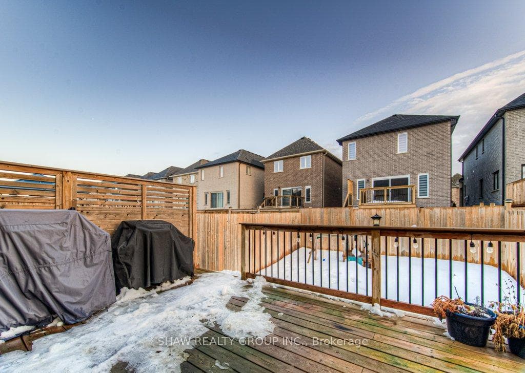 104 Hollybrook Trail photo 34