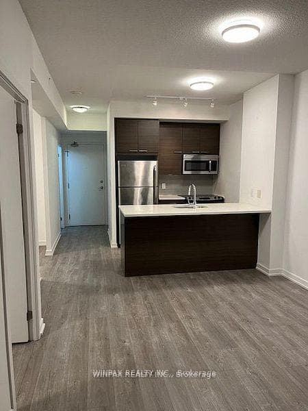 66 forest manor Road Unit 2211 photo 2