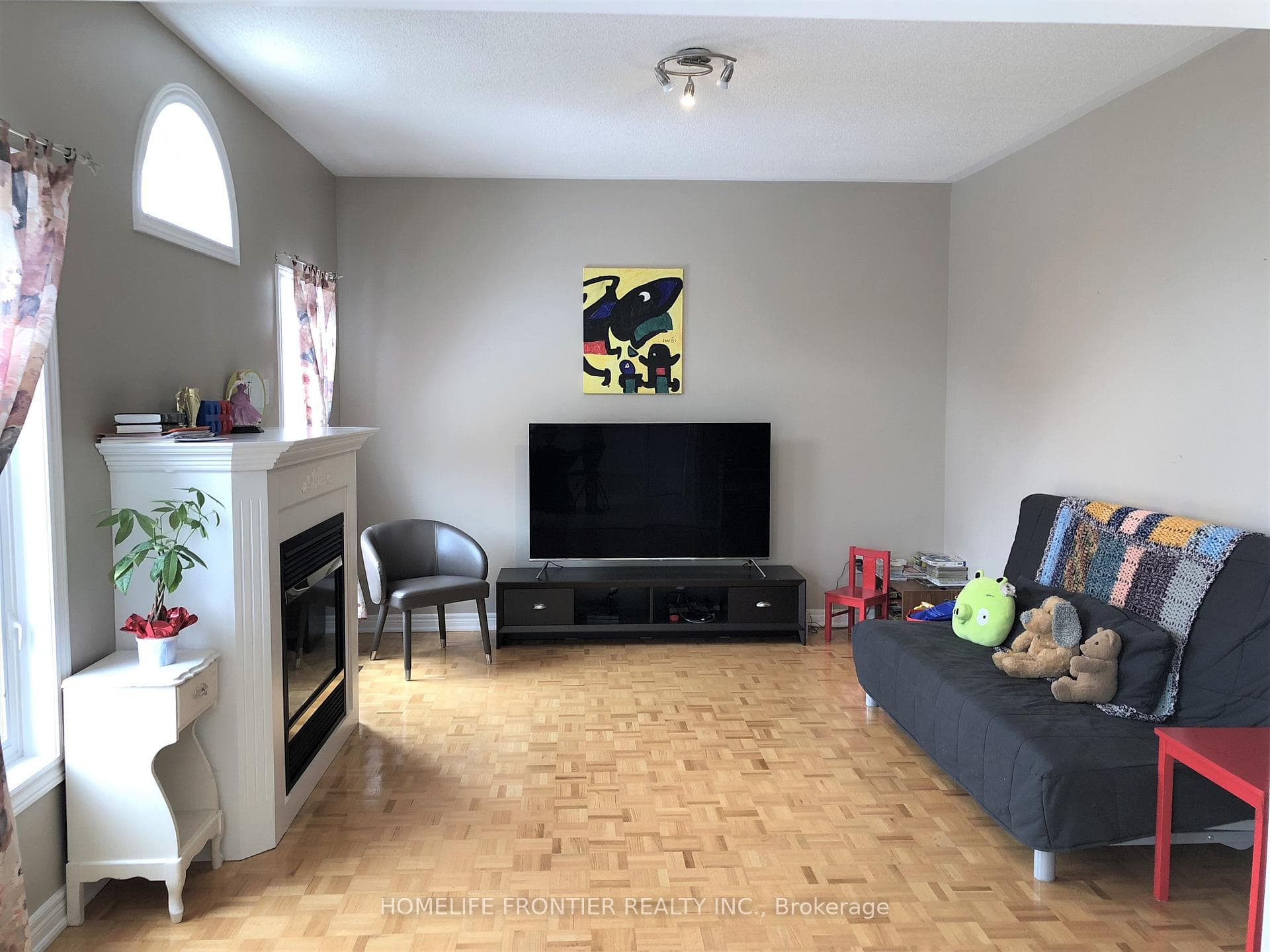 64 Libra Avenue photo 8
