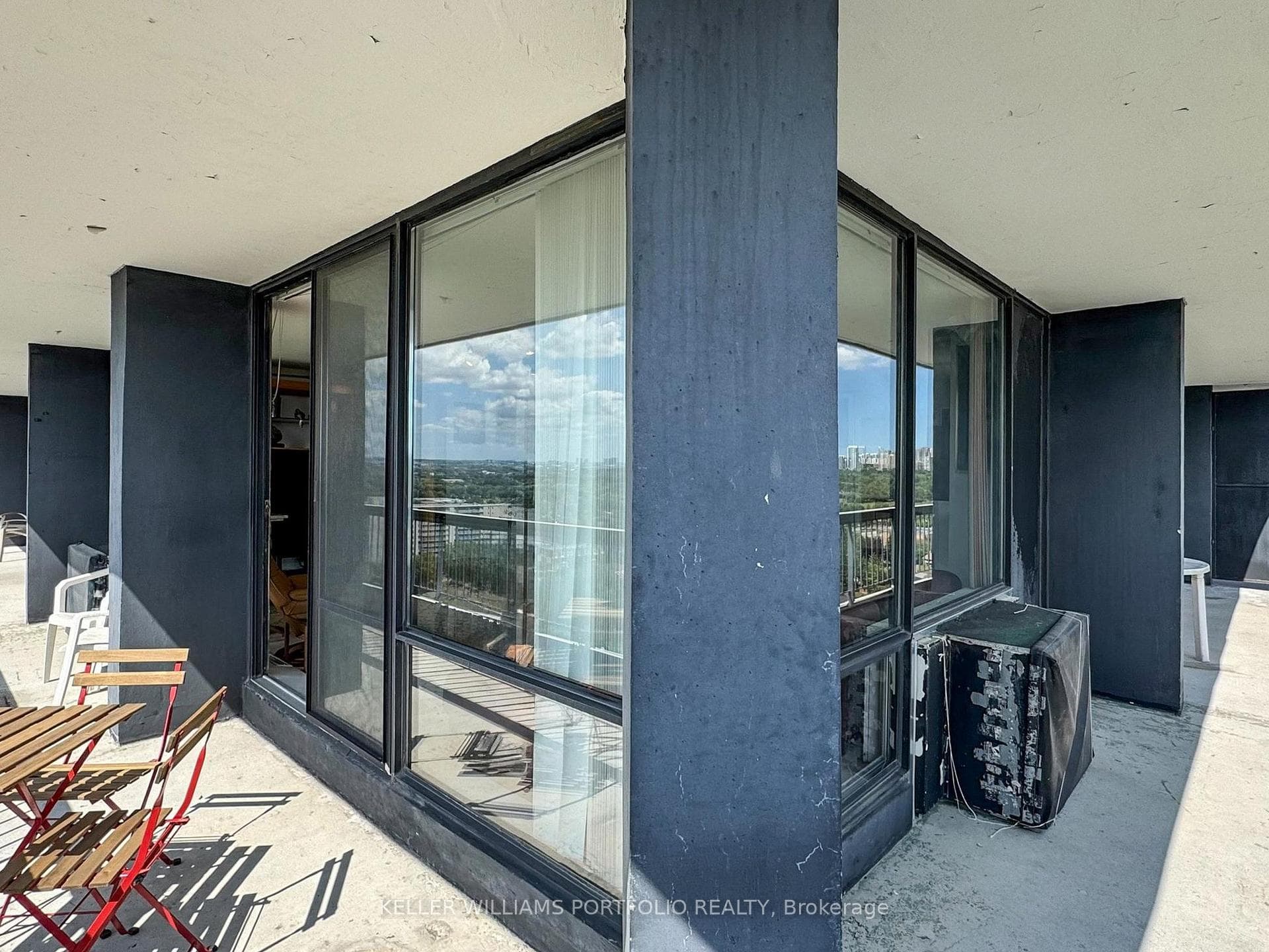135 Antibes Drive Unit #2104 photo 38