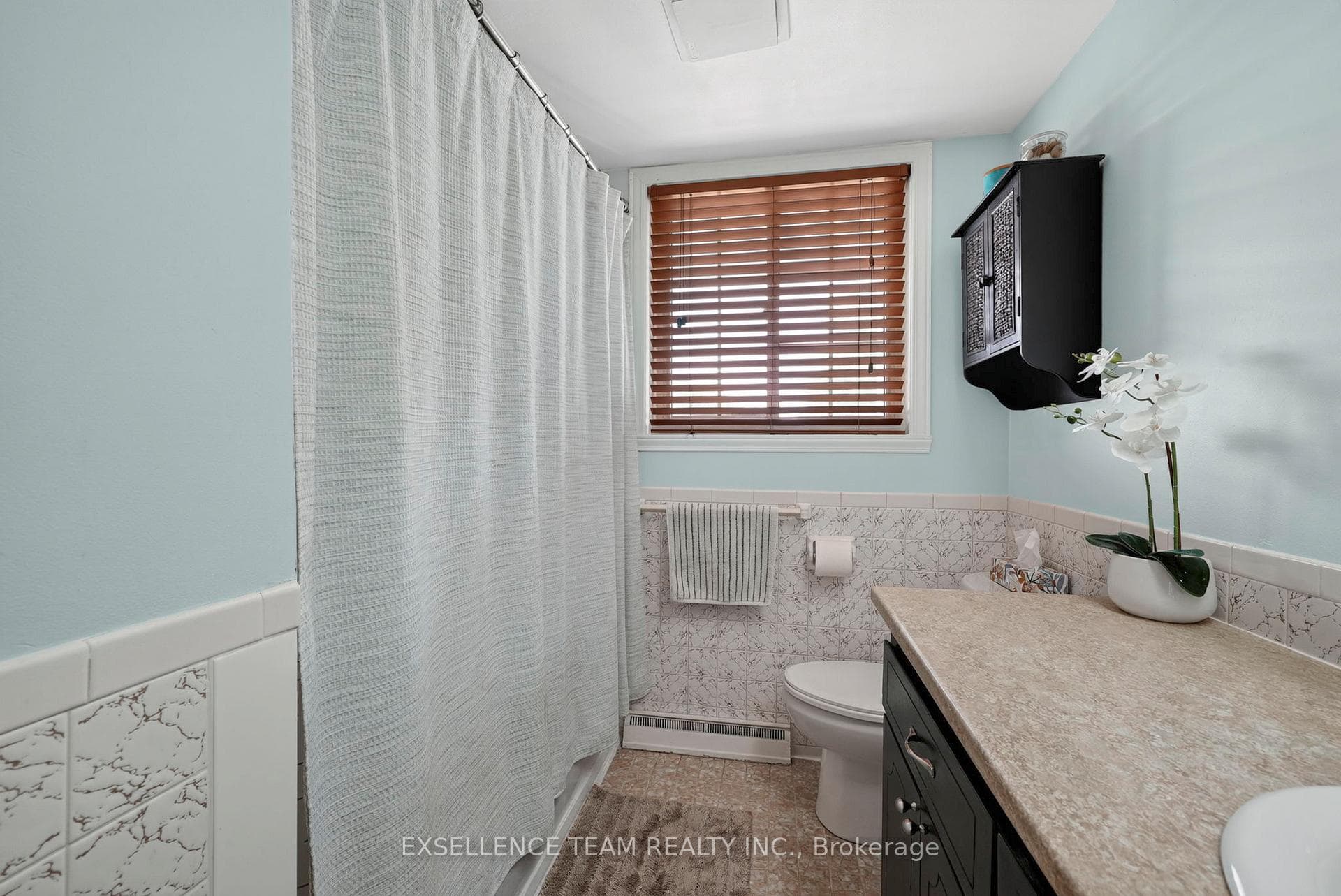 1120 Lasalle Road photo 19