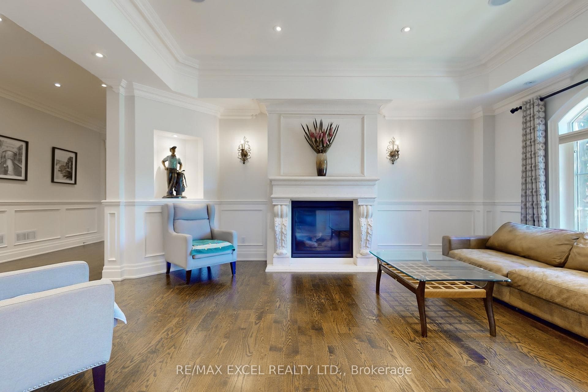 2 Beau Court photo 6
