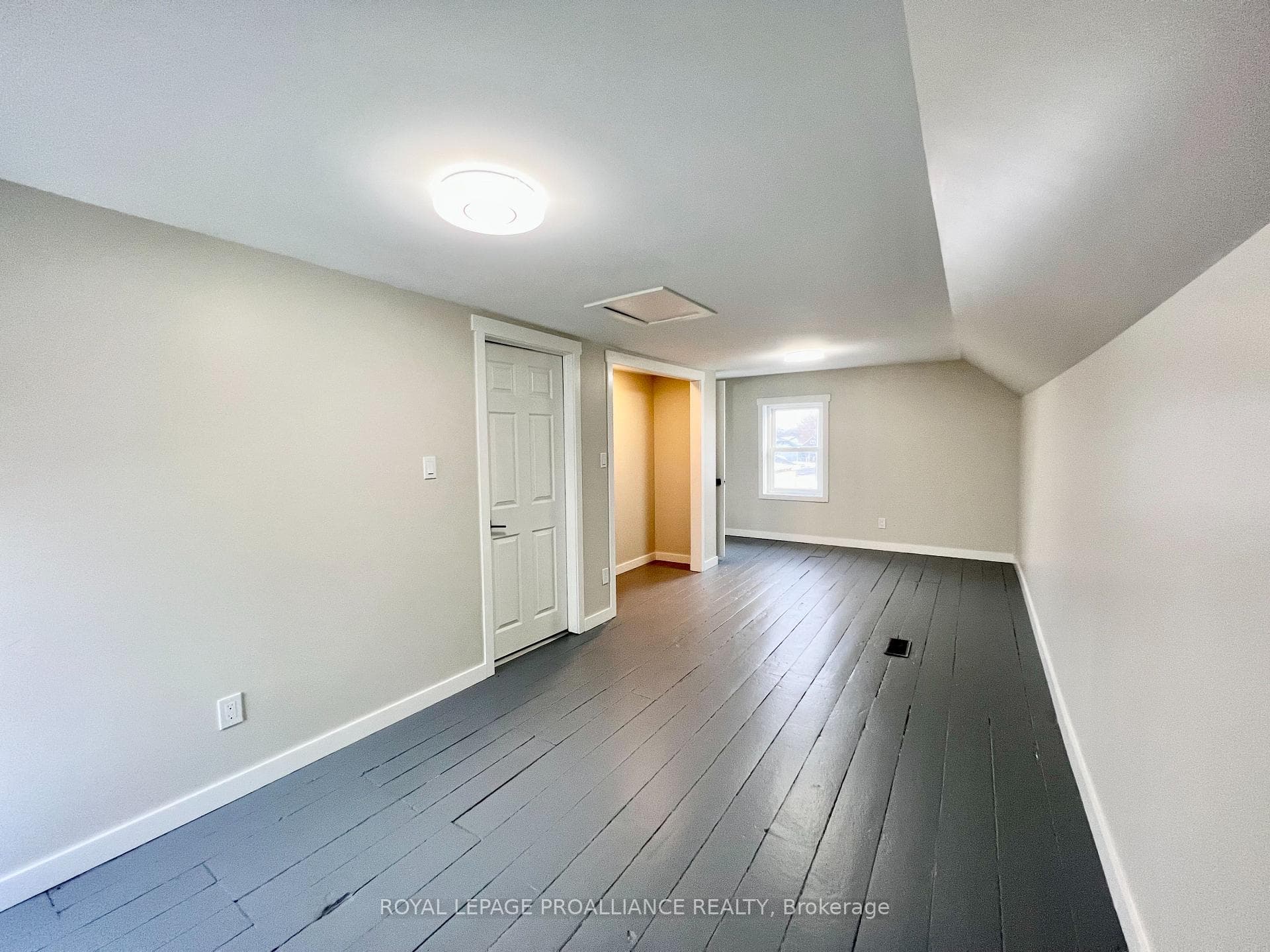 51 Reddick Street photo 23