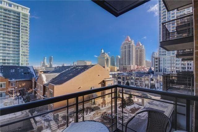 385 Prince Of Wales Drive Unit 409 photo 17