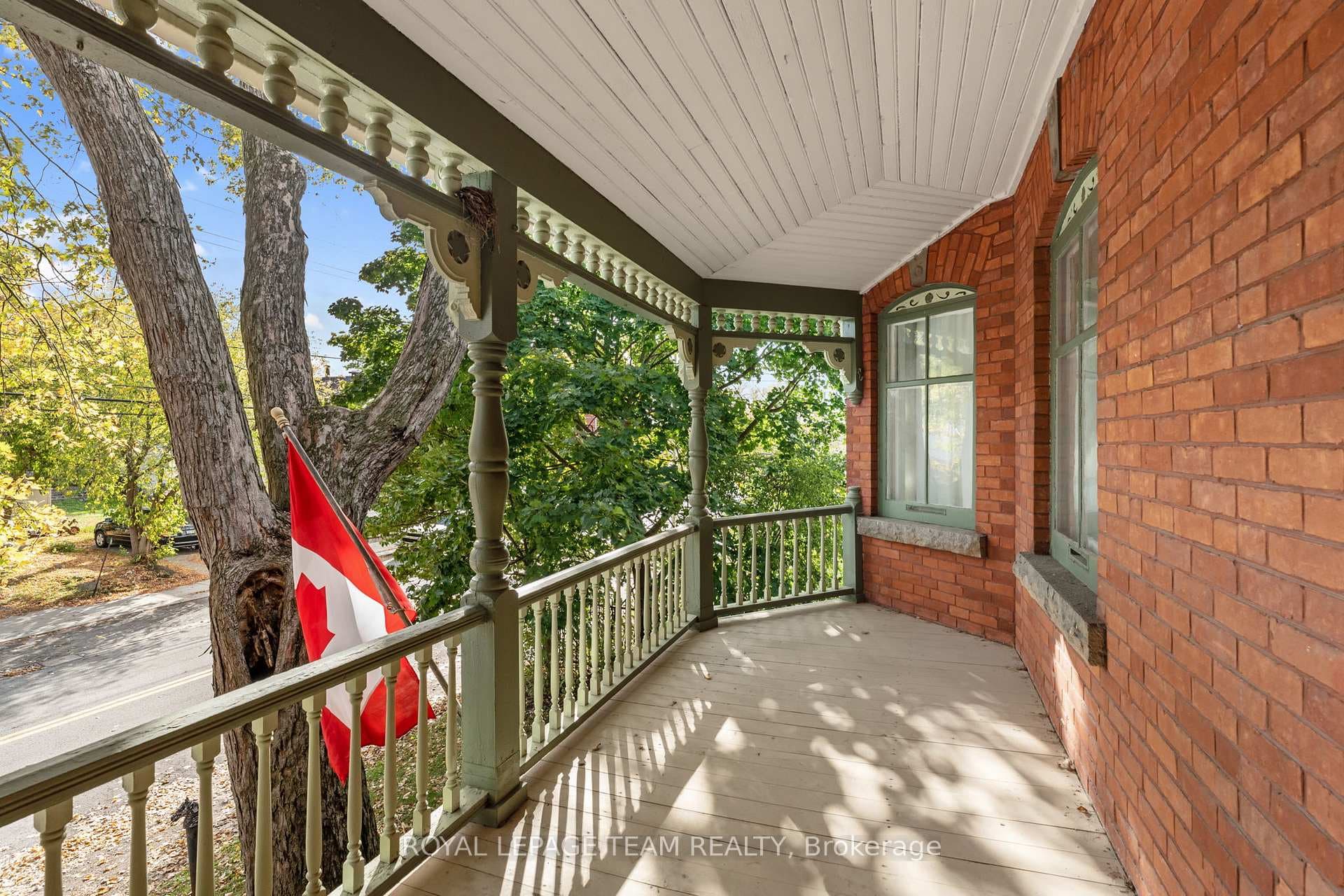 6722 Rideau Valley Drive photo 4