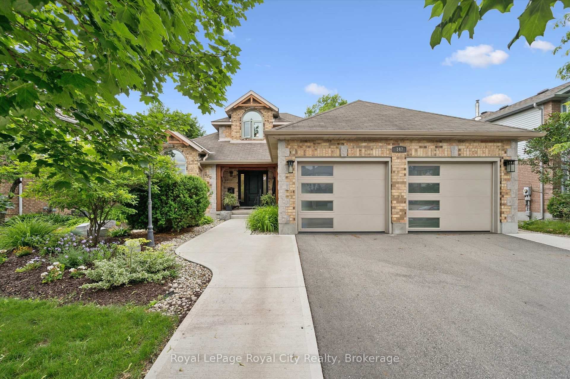 147 Downey Road photo 2