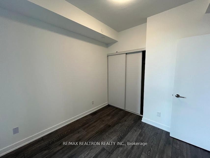 8888 Yonge Street Unit 427 photo 8