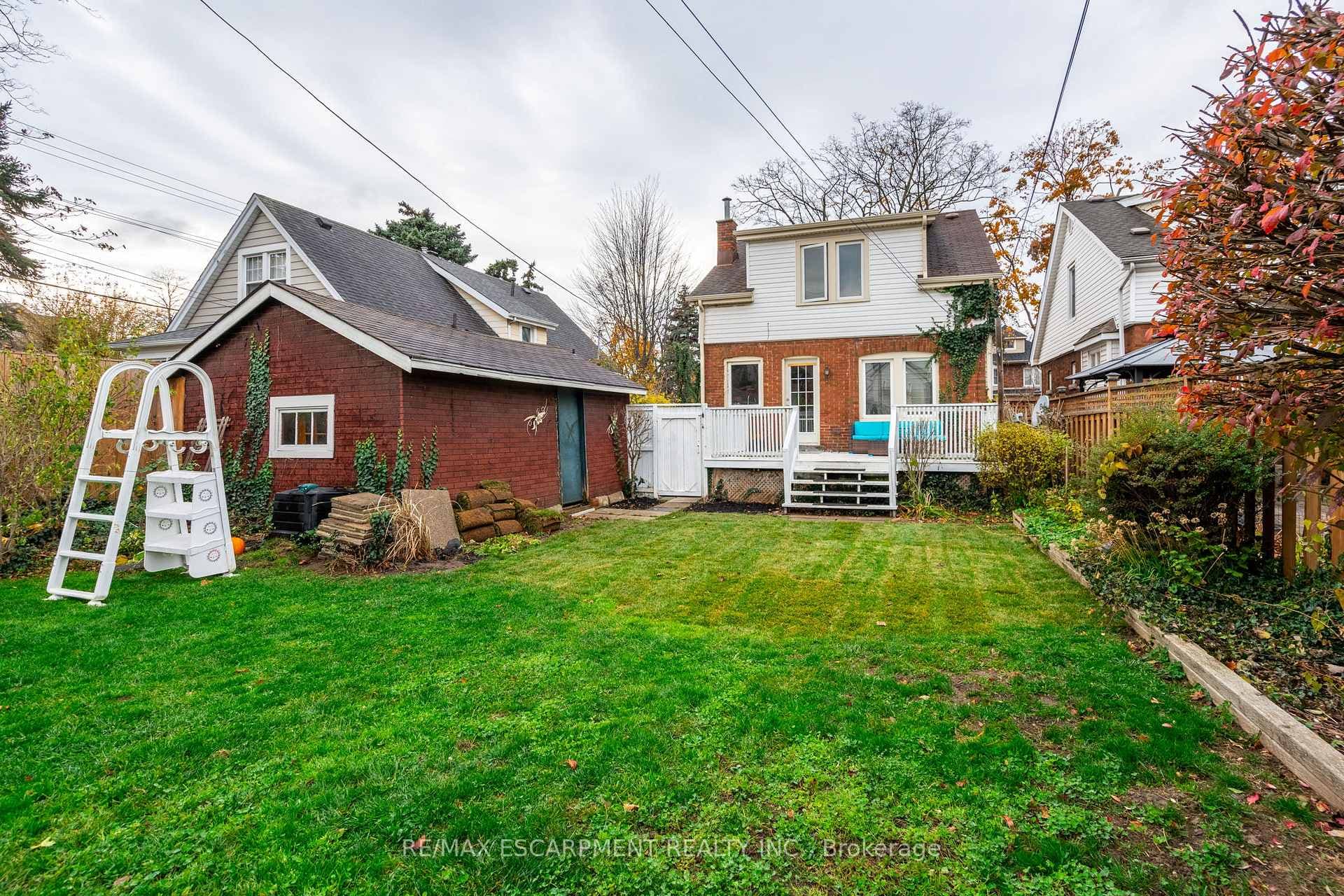 53 Tuxedo Avenue photo 34