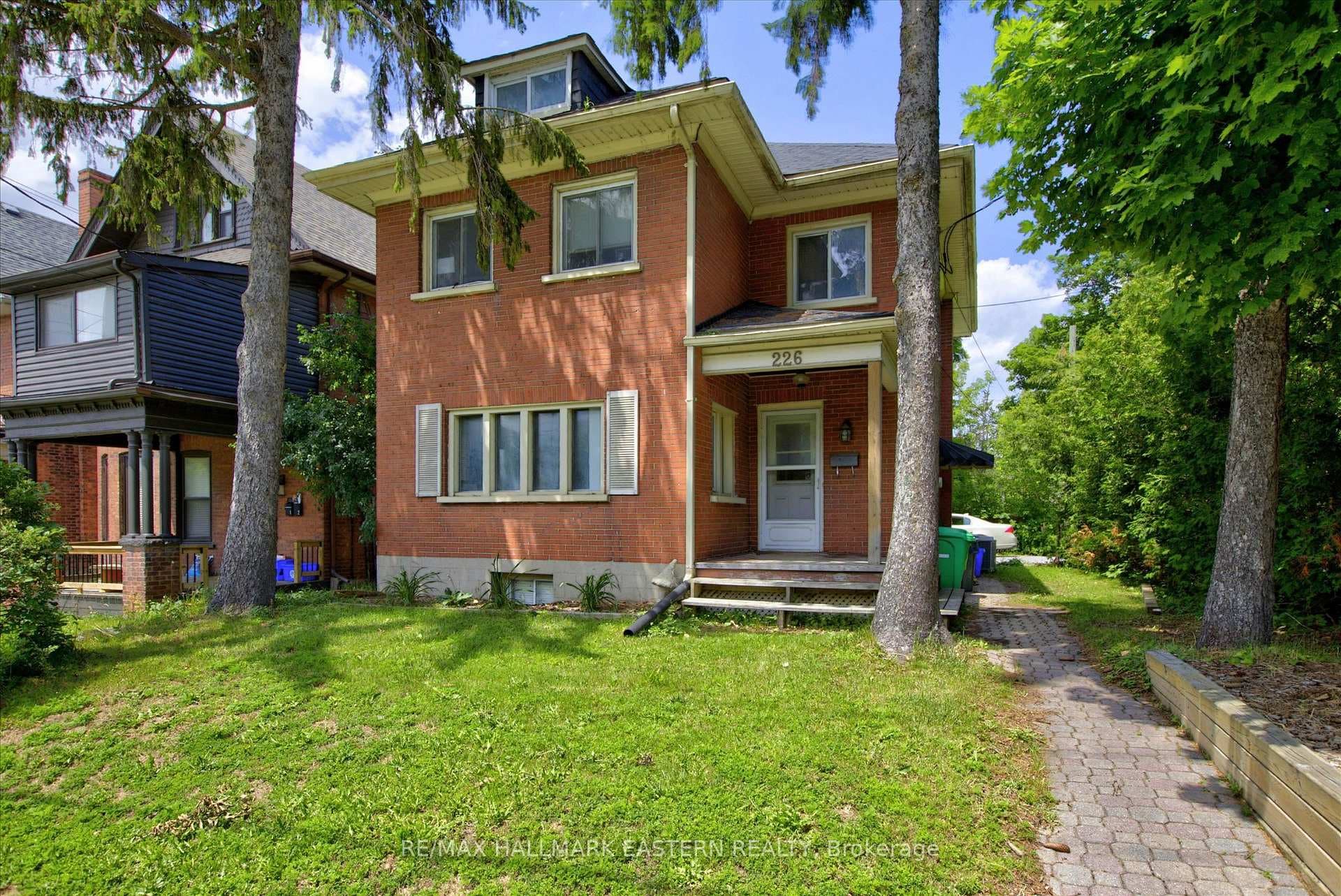 226 Mcdonnel Street photo 1