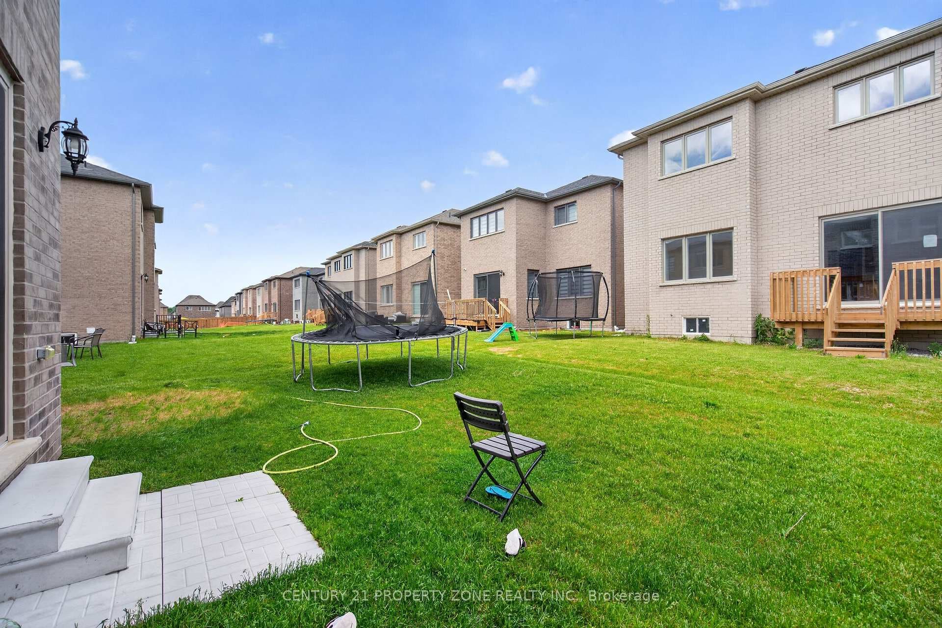 105 Walker Road photo 36