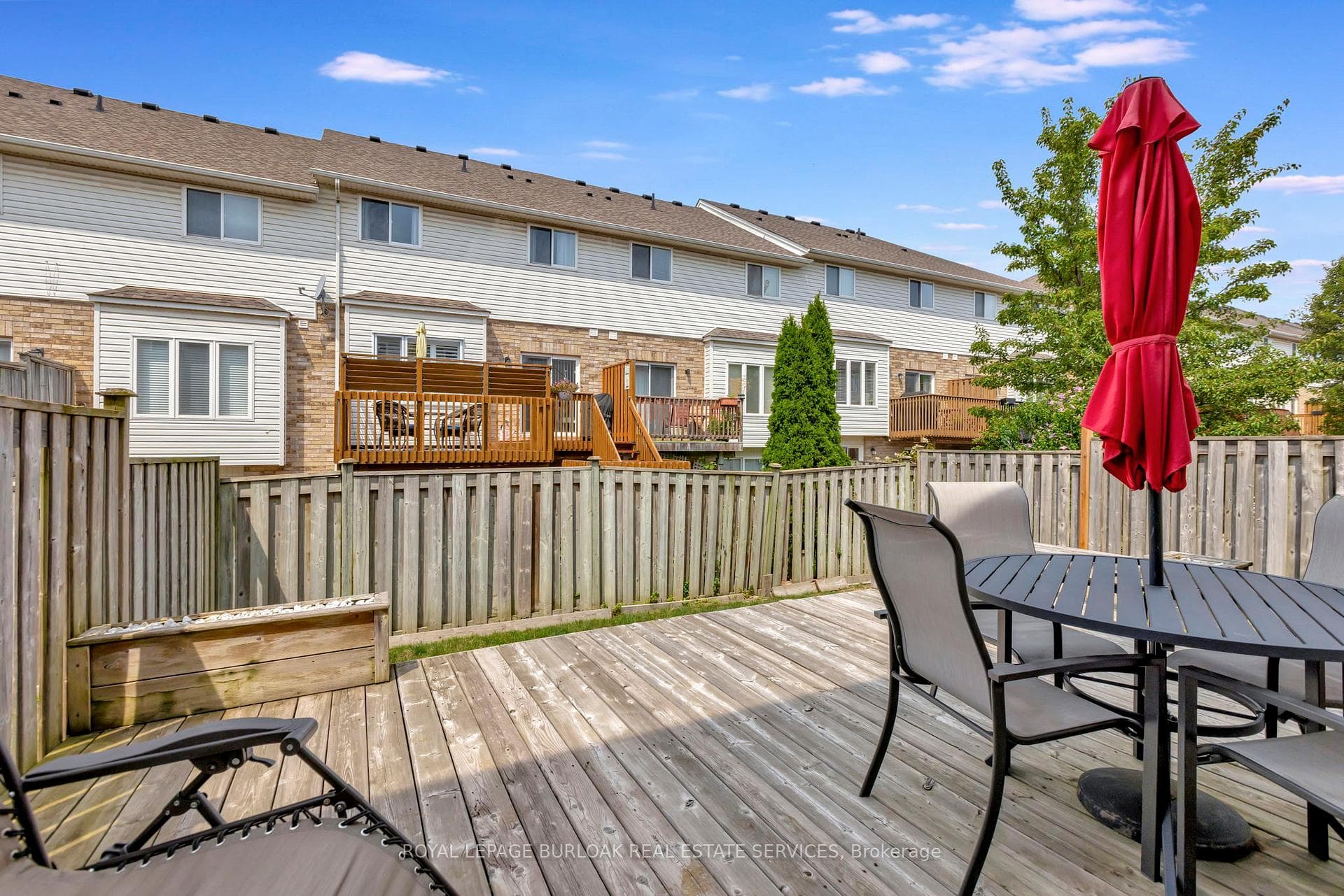 5293 Picketts Way photo 29