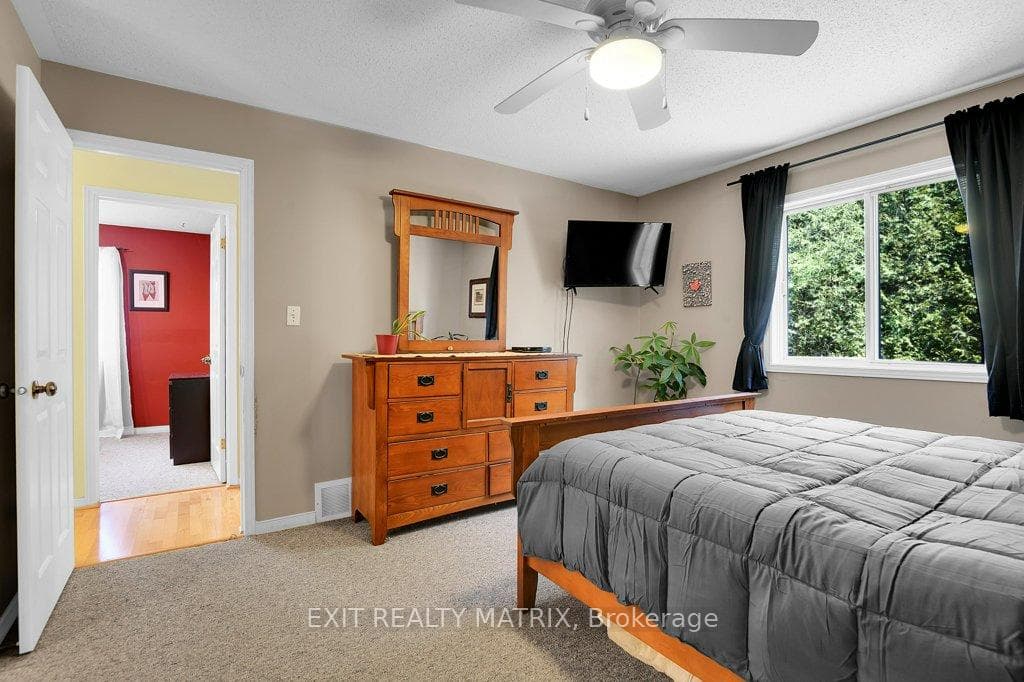 4301 Louis Forget Road photo 14