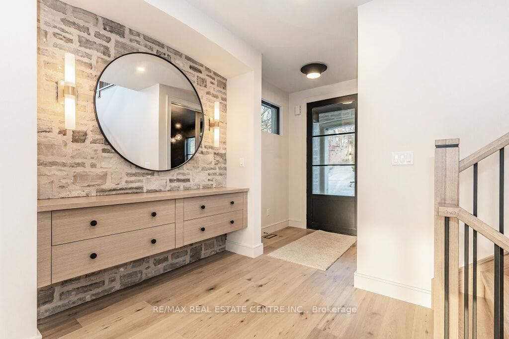 204 King Street photo 20
