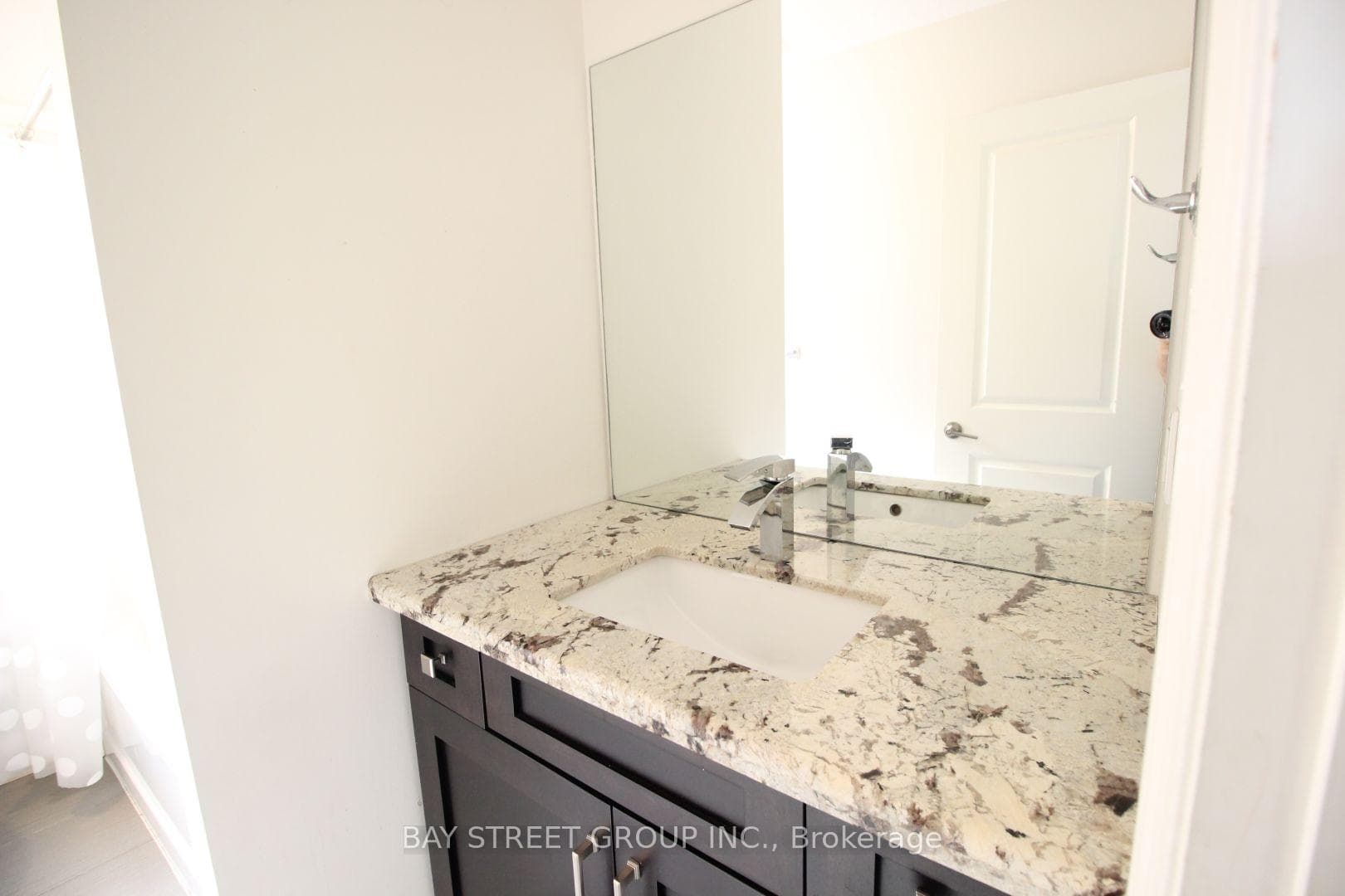 1111 Medway Park Drive photo 36