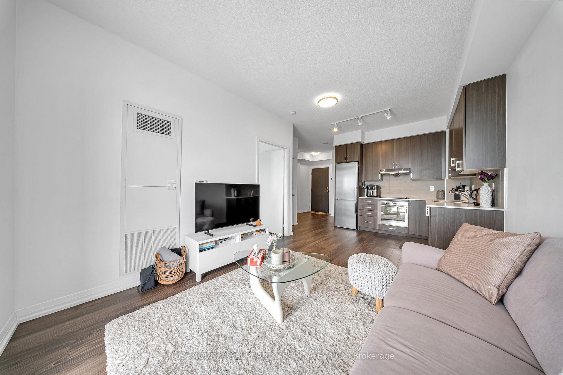 55 Ann O'reilly Road Unit 3401 photo 9