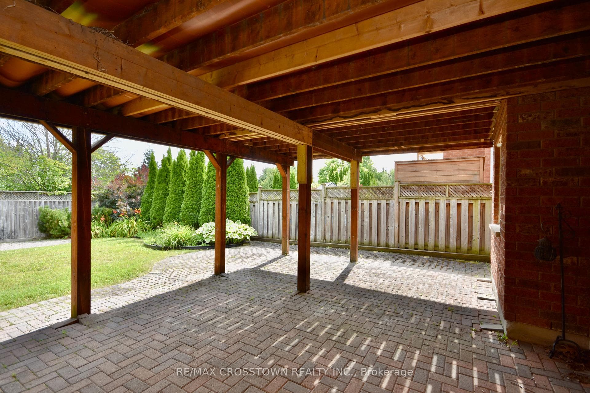 78 Kingsridge Road photo 35