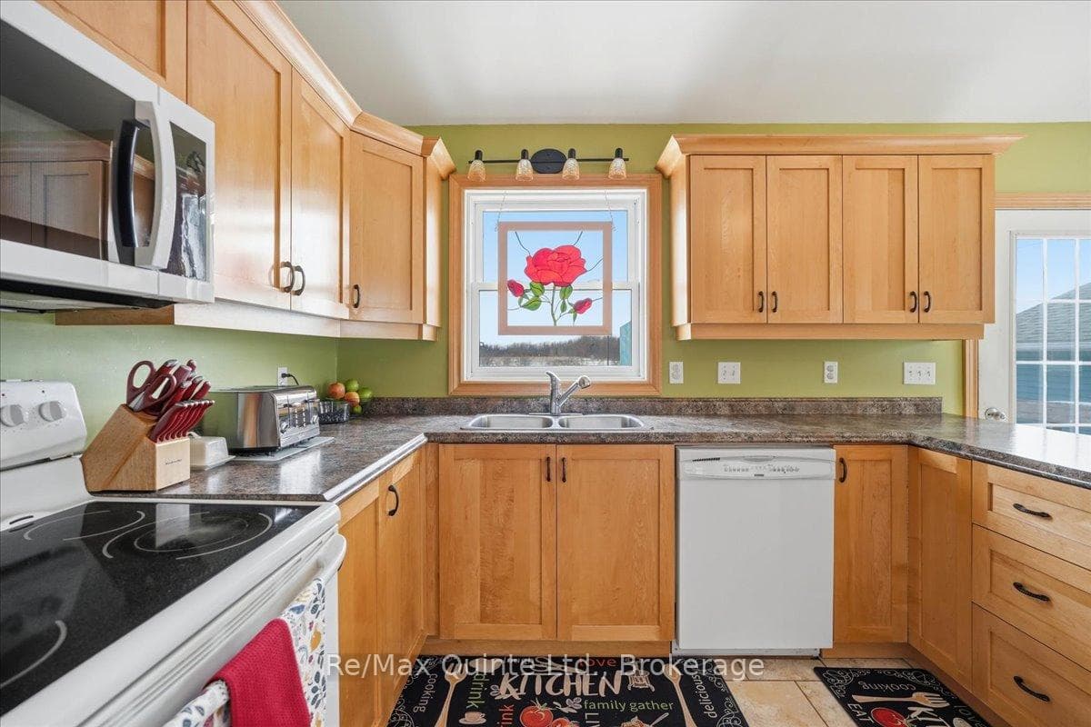 168 Schoolhouse Road photo 17