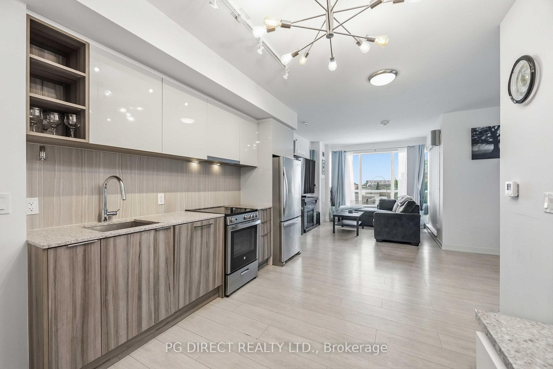 31 Tippett Road Unit 363 photo 8
