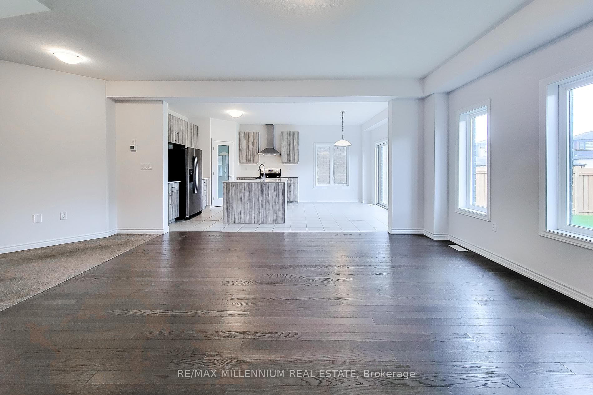 44 WHITTON Drive photo 10