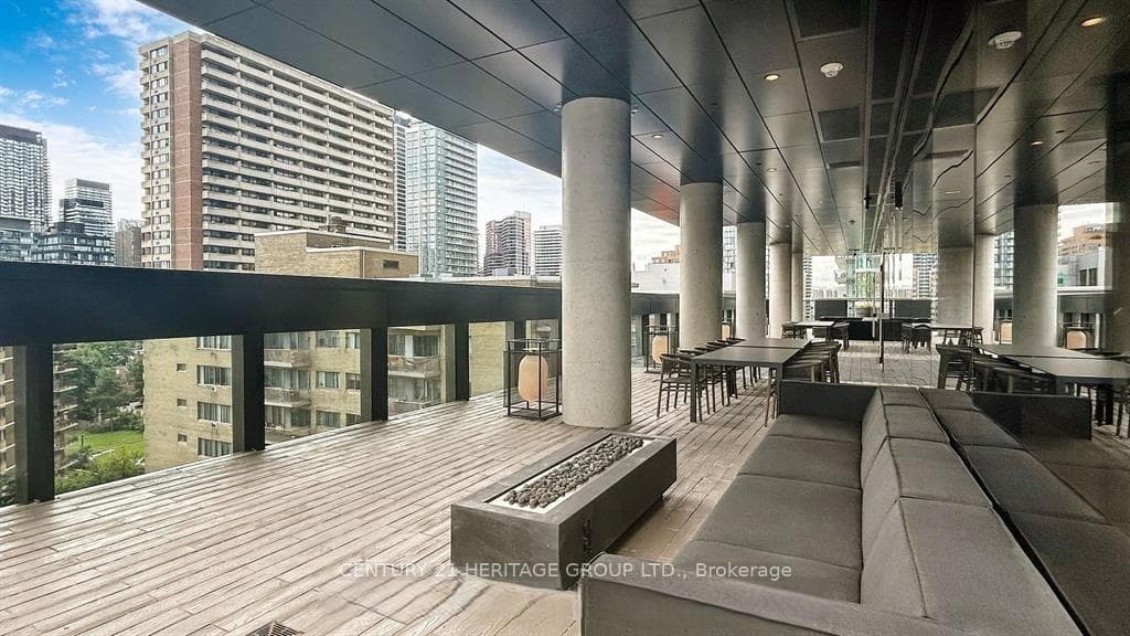 55 Charles Street Unit 3613 photo 9
