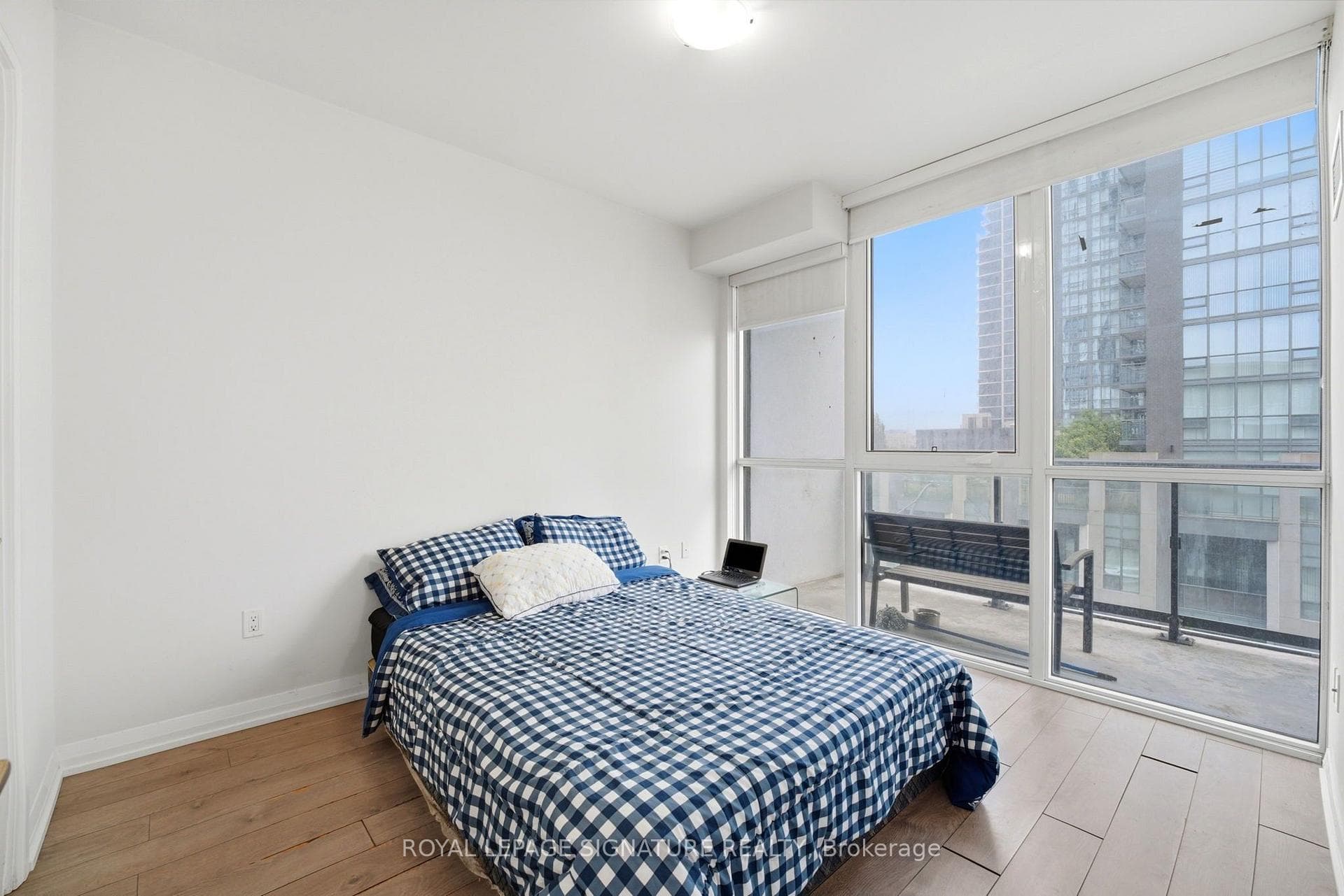 65 Watergarden Drive Unit 212 photo 16