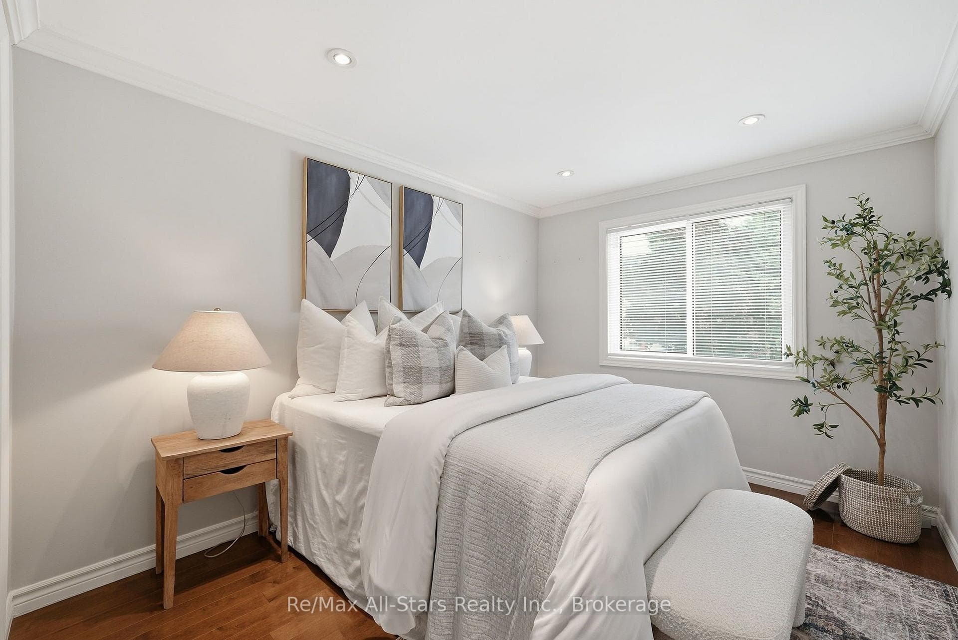 169 Marica Avenue photo 18