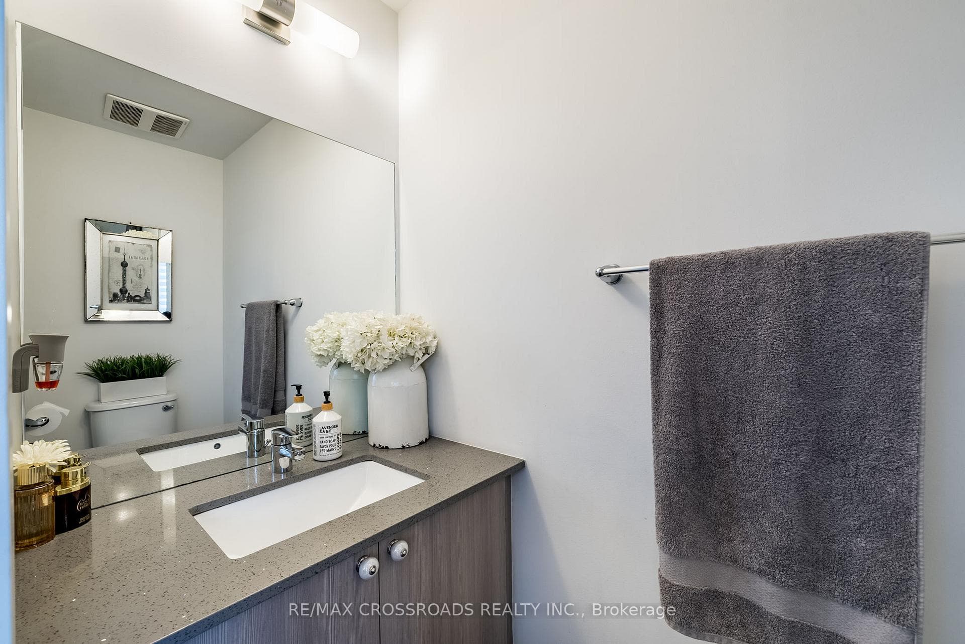 1245 Bayly Street Unit Th16 photo 12