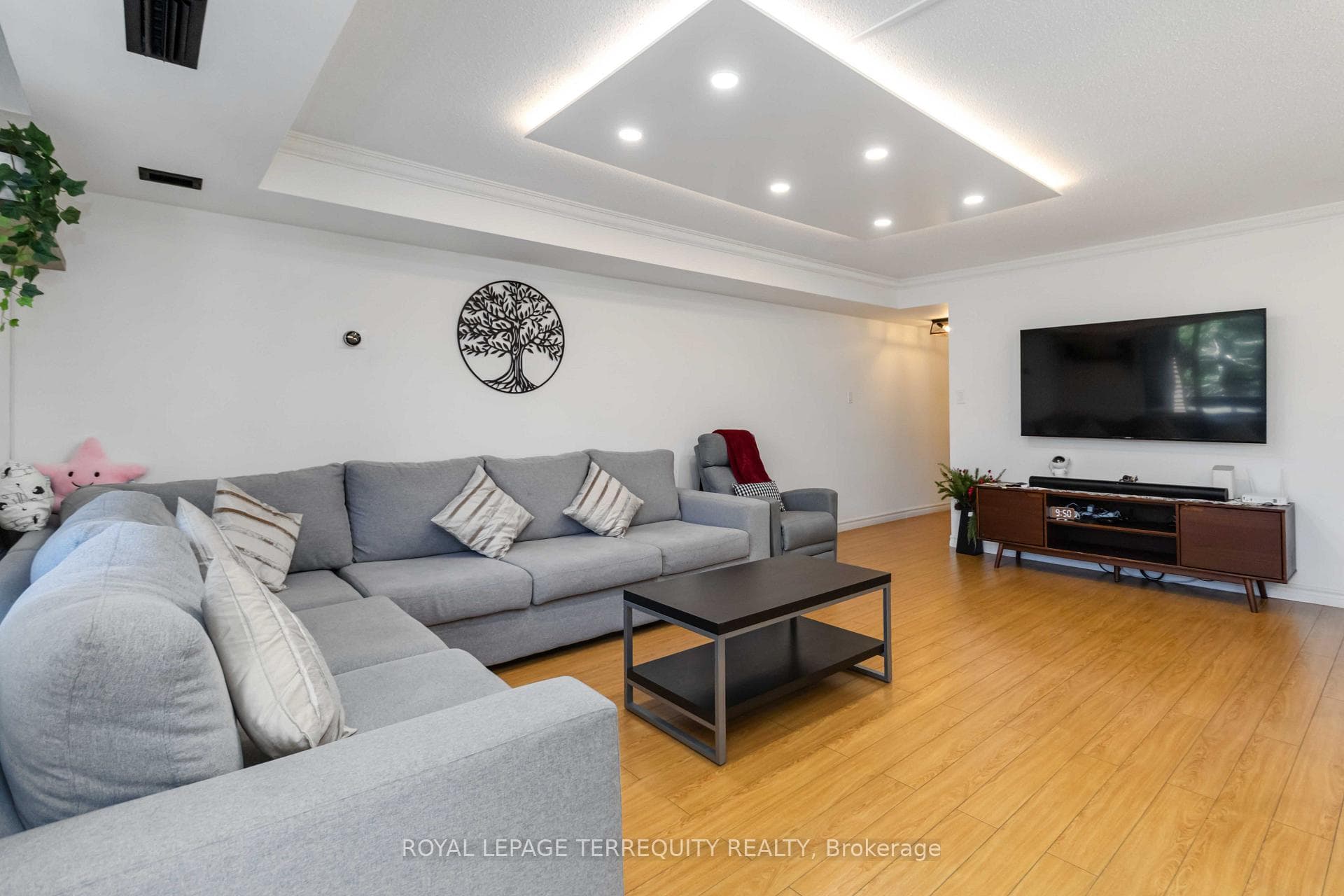 1250 Mississauga Valley Boulevard Unit 46 photo 9