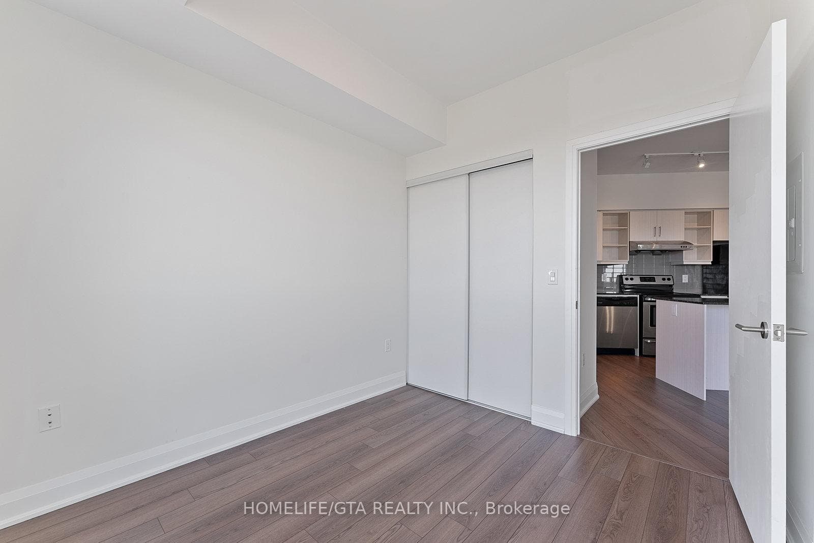 160 Vanderhoof Avenue Unit 1704 photo 23