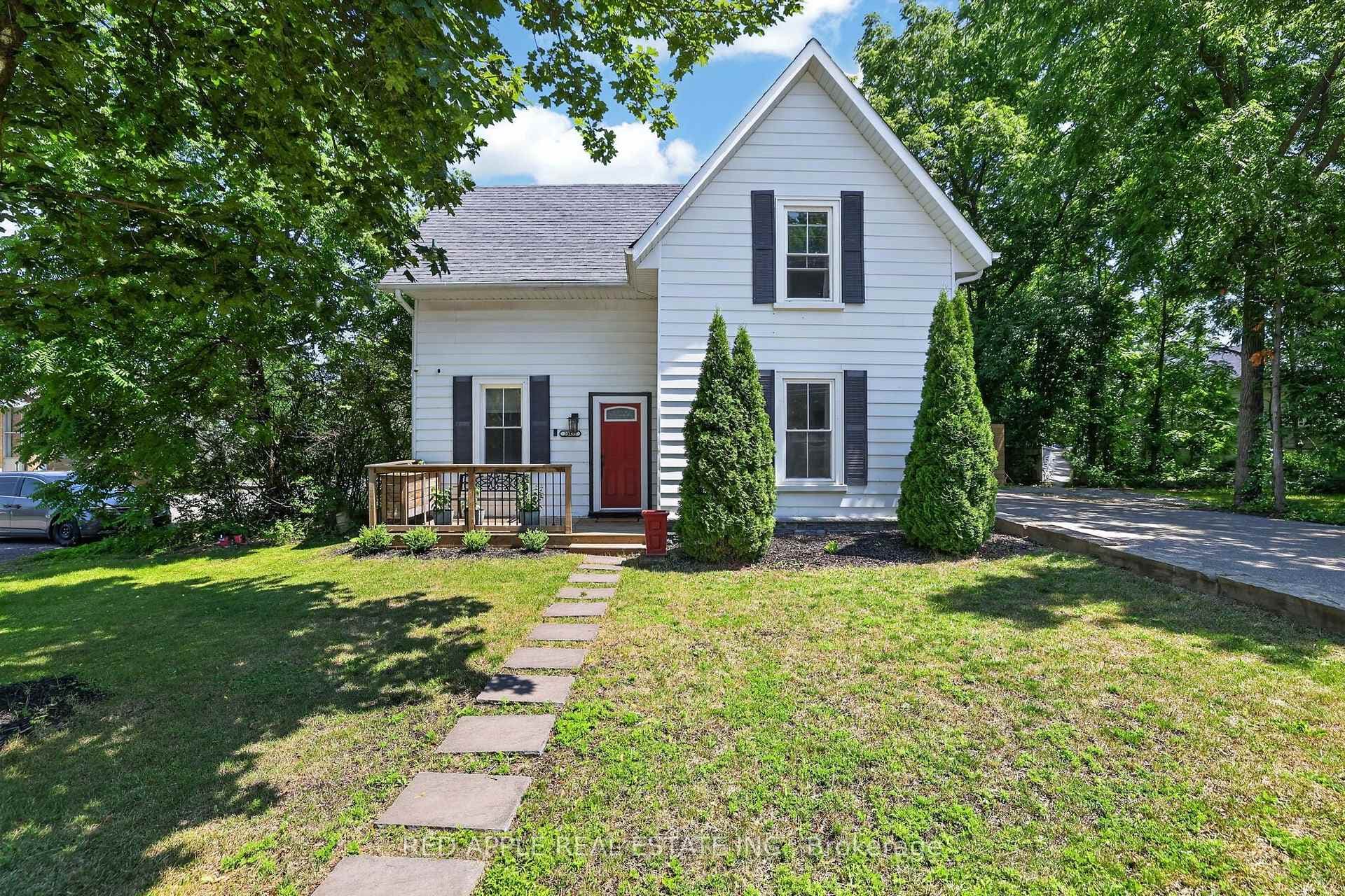 20435 Leslie Street photo 1