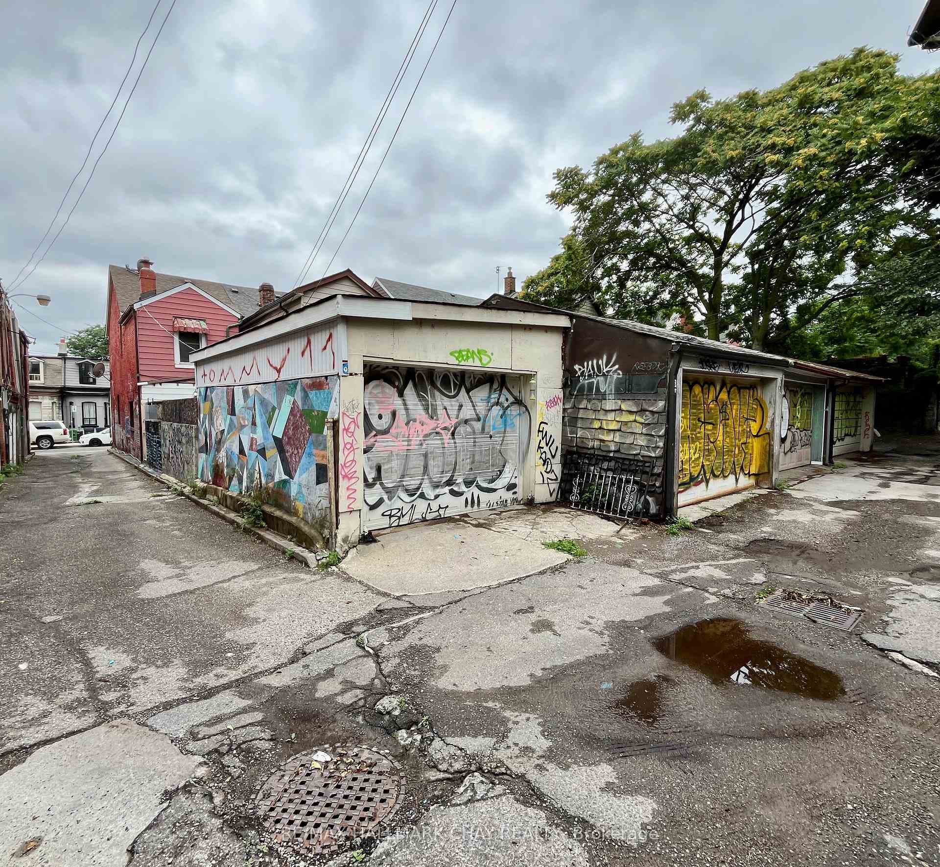 3 Manning Avenue photo 28