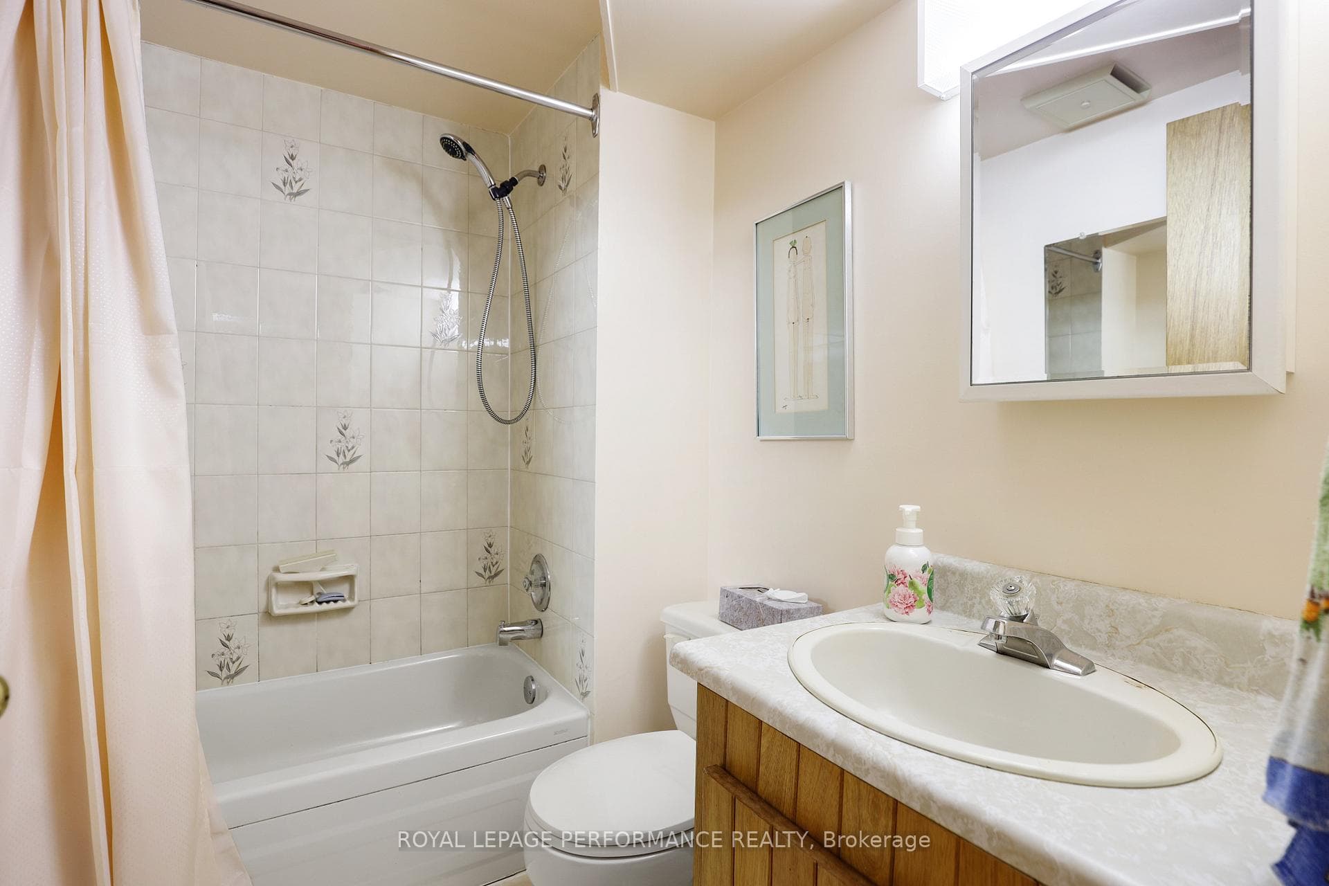 2061 Fairbanks Avenue photo 20