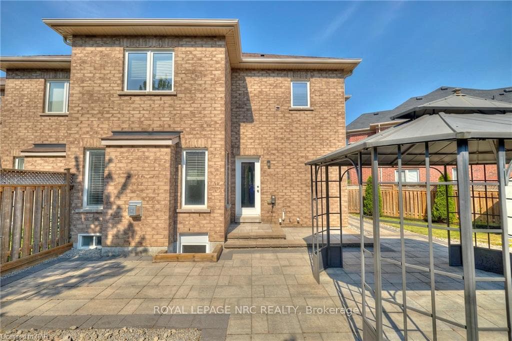 16 Durham Way photo 38