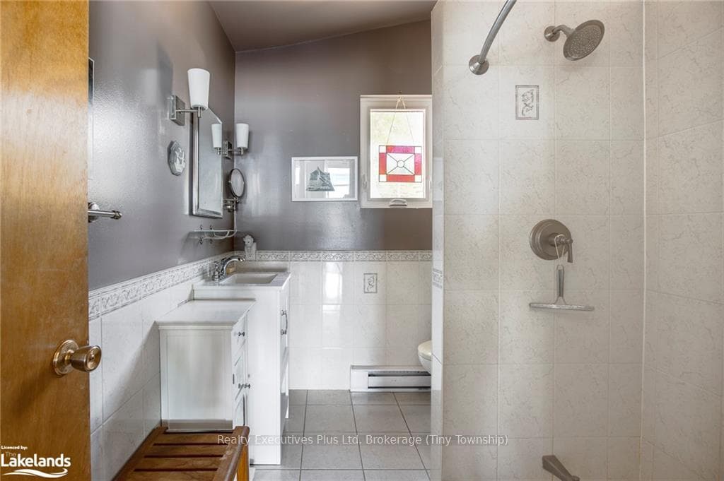 874 TINY BEACHES Road photo 25