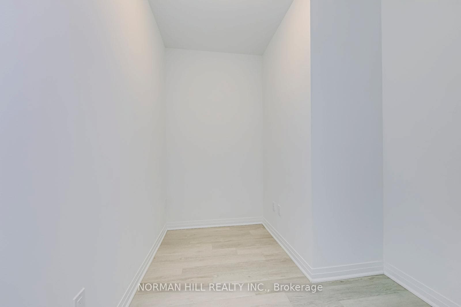 480 Gordon Krantz Avenue Unit 107 photo 18