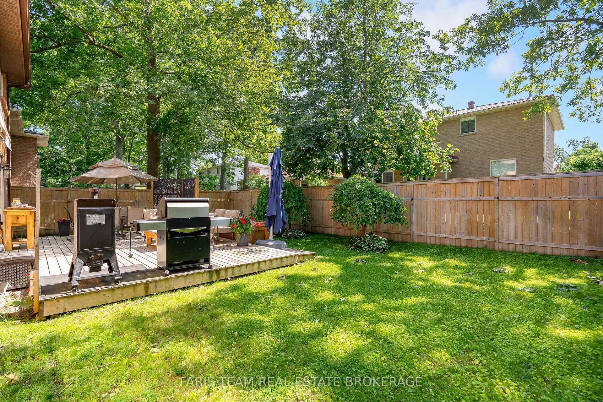 55 Oakridge Drive photo 40