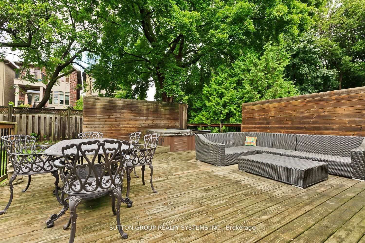 34 Fairfield Avenue photo 6