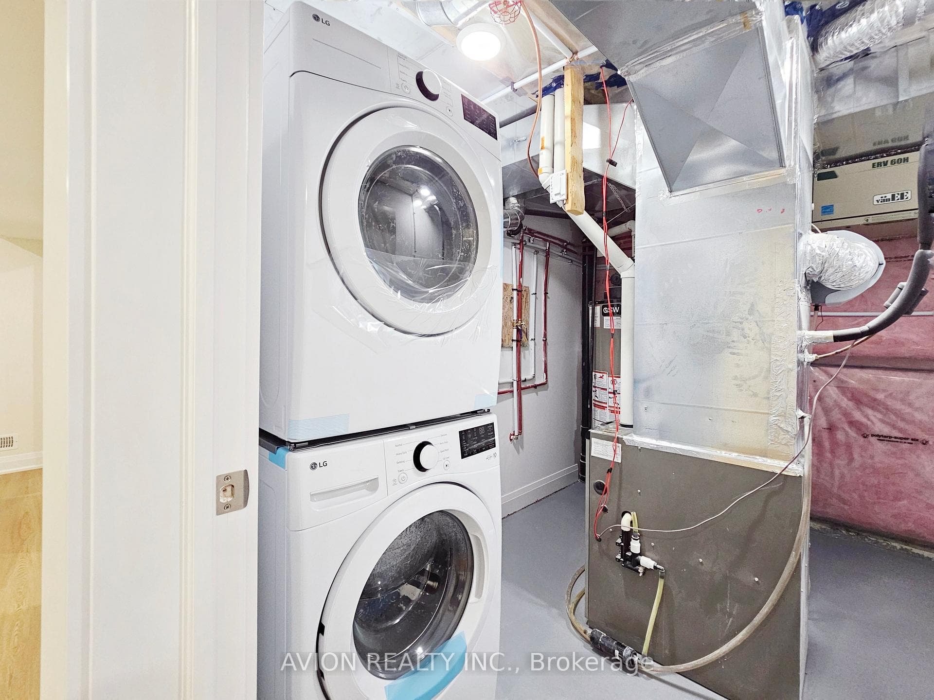 6 Plantain Lane Unit BSMT photo 15