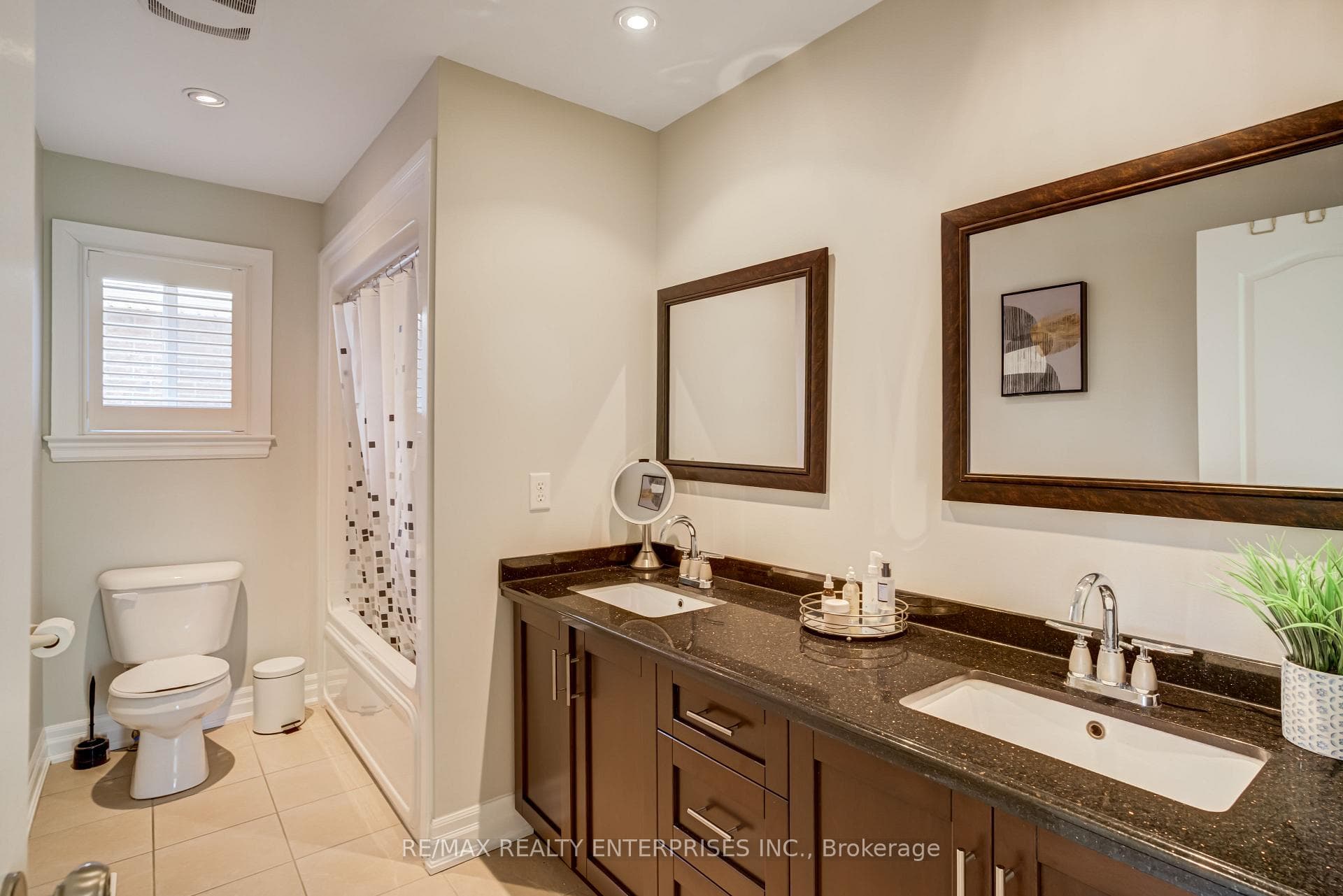444 Dicenzo Drive photo 32