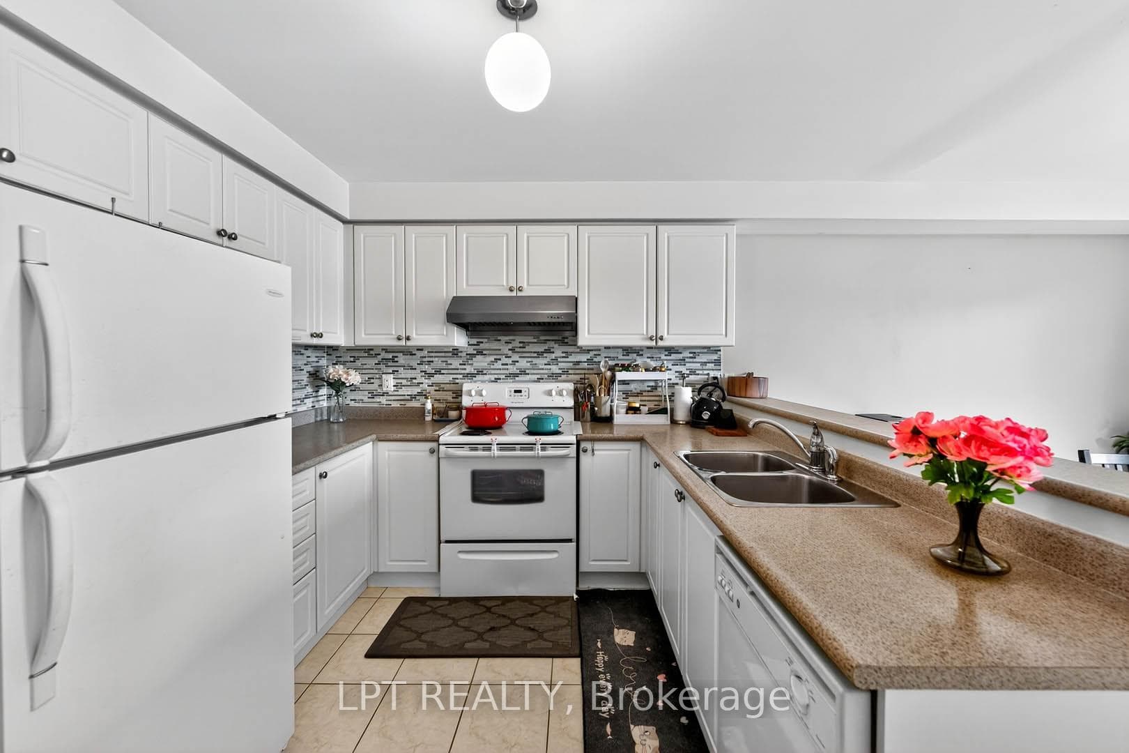 2624 Bur Oak Avenue photo 15