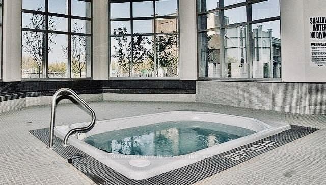 388 Prince Of Wales Drive Unit 1701 photo 19