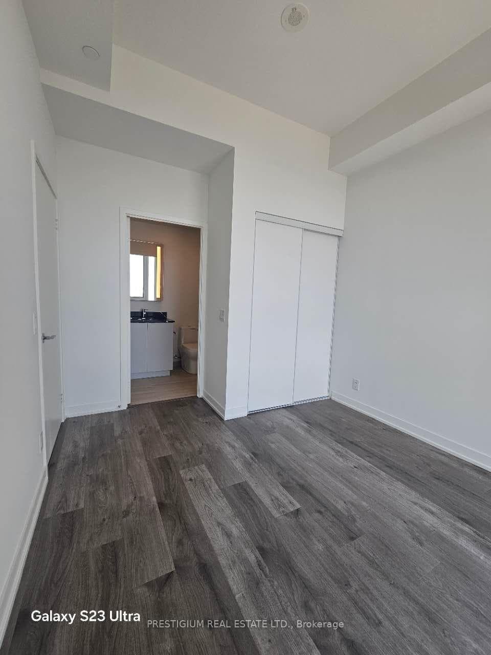 285 Dufferin Street Unit 1310 photo 17