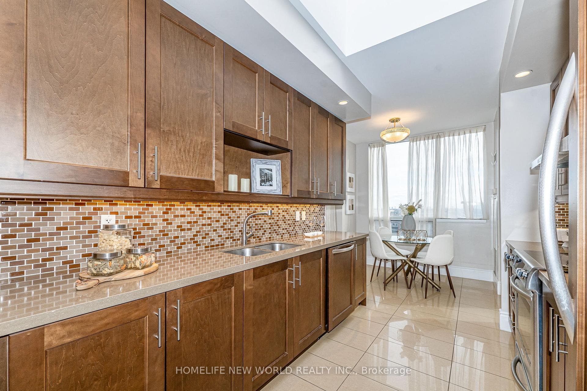 23 Cox Boulevard Unit Ph63 photo 7