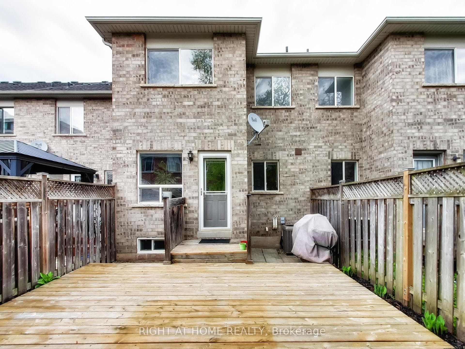 1818 Mccoy Avenue photo 40