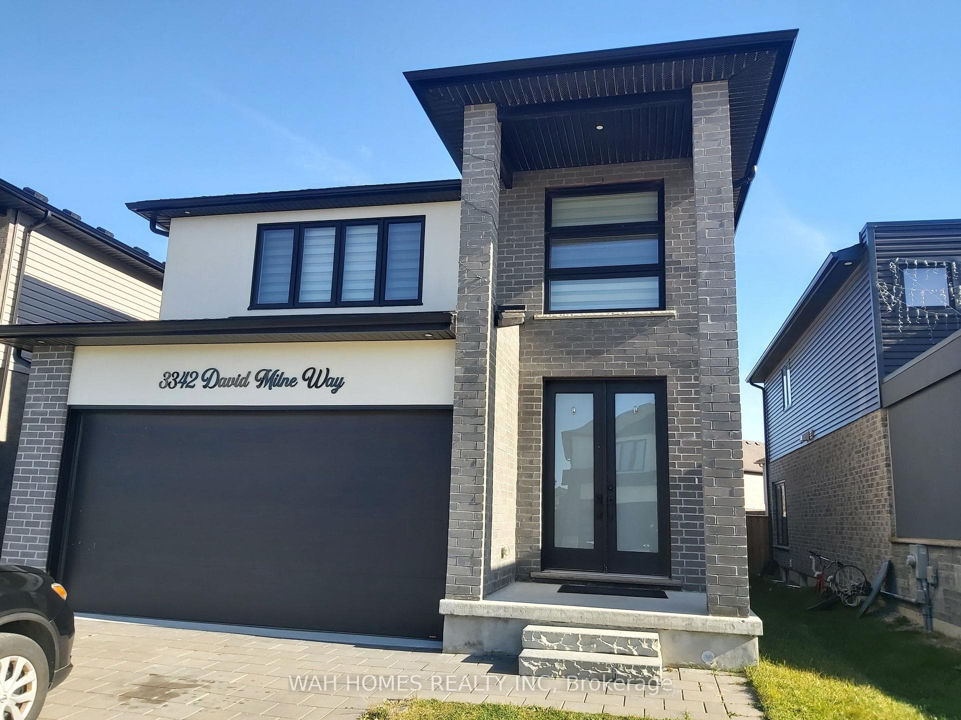 3342 David Milne Way photo 33