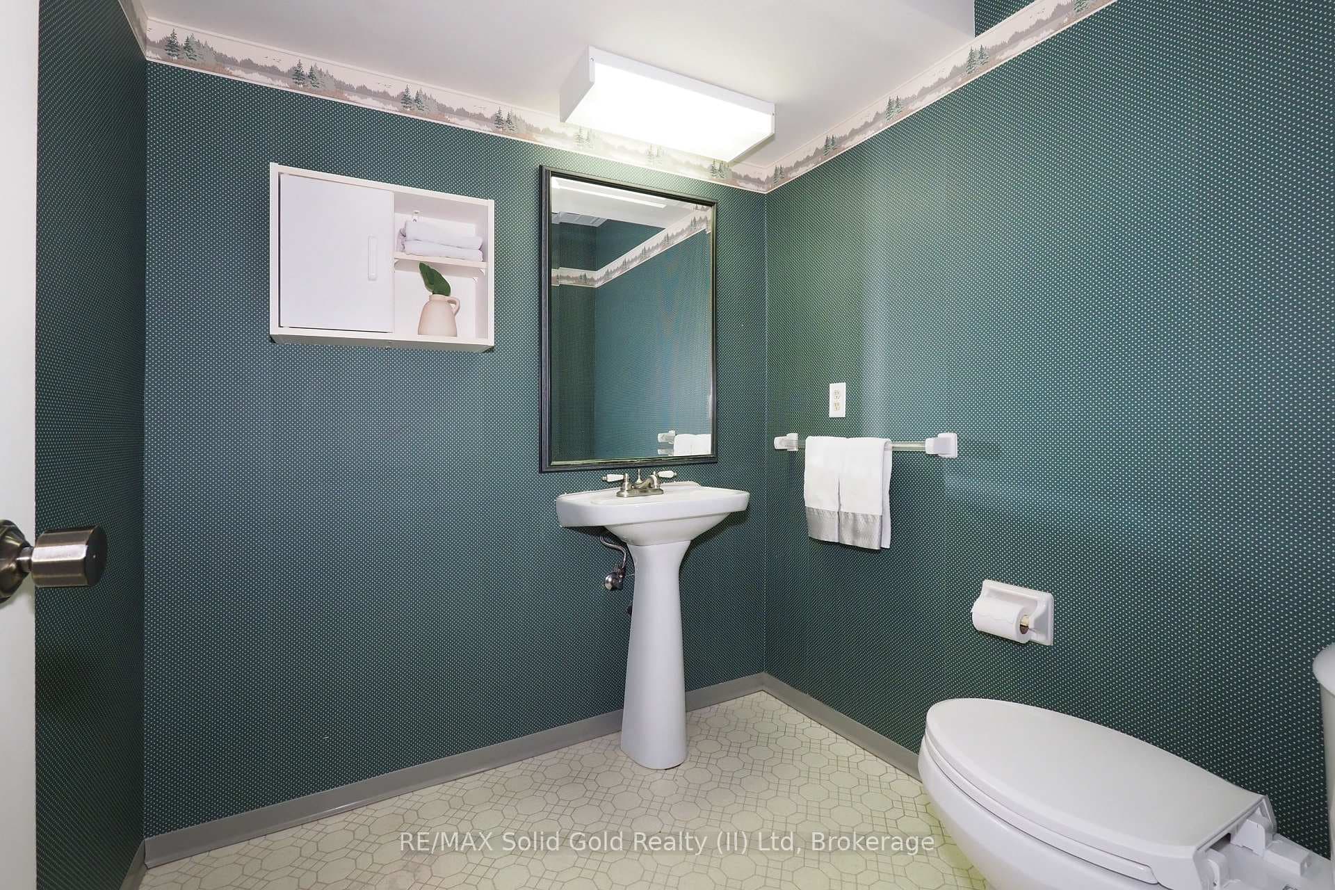 405 Glasgow Street Unit 6 photo 35