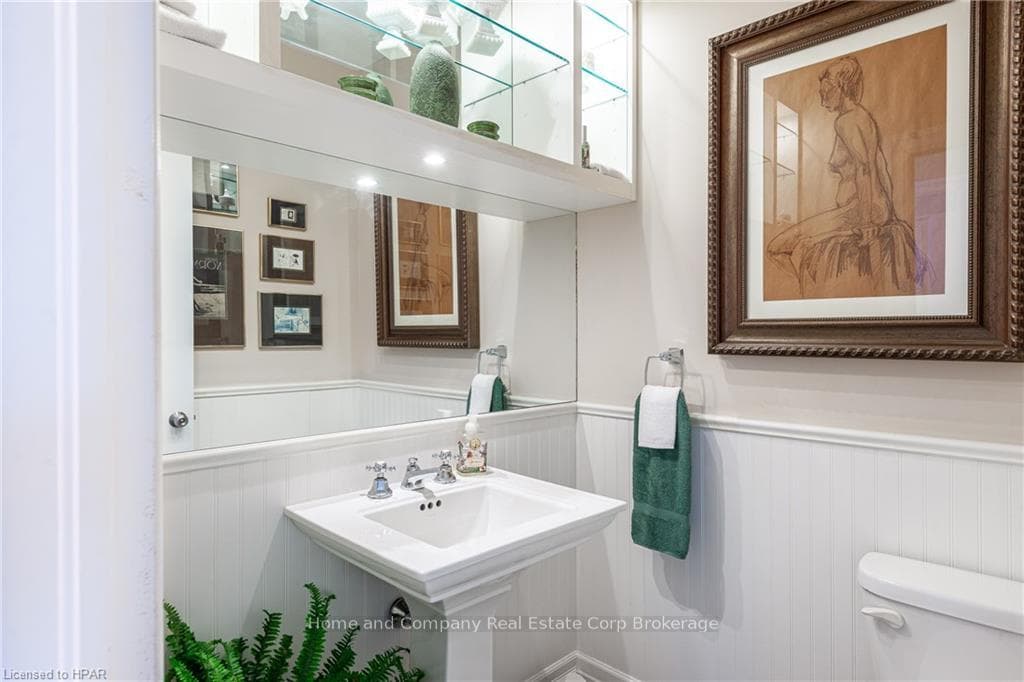 299 BRUNSWICK Street photo 17