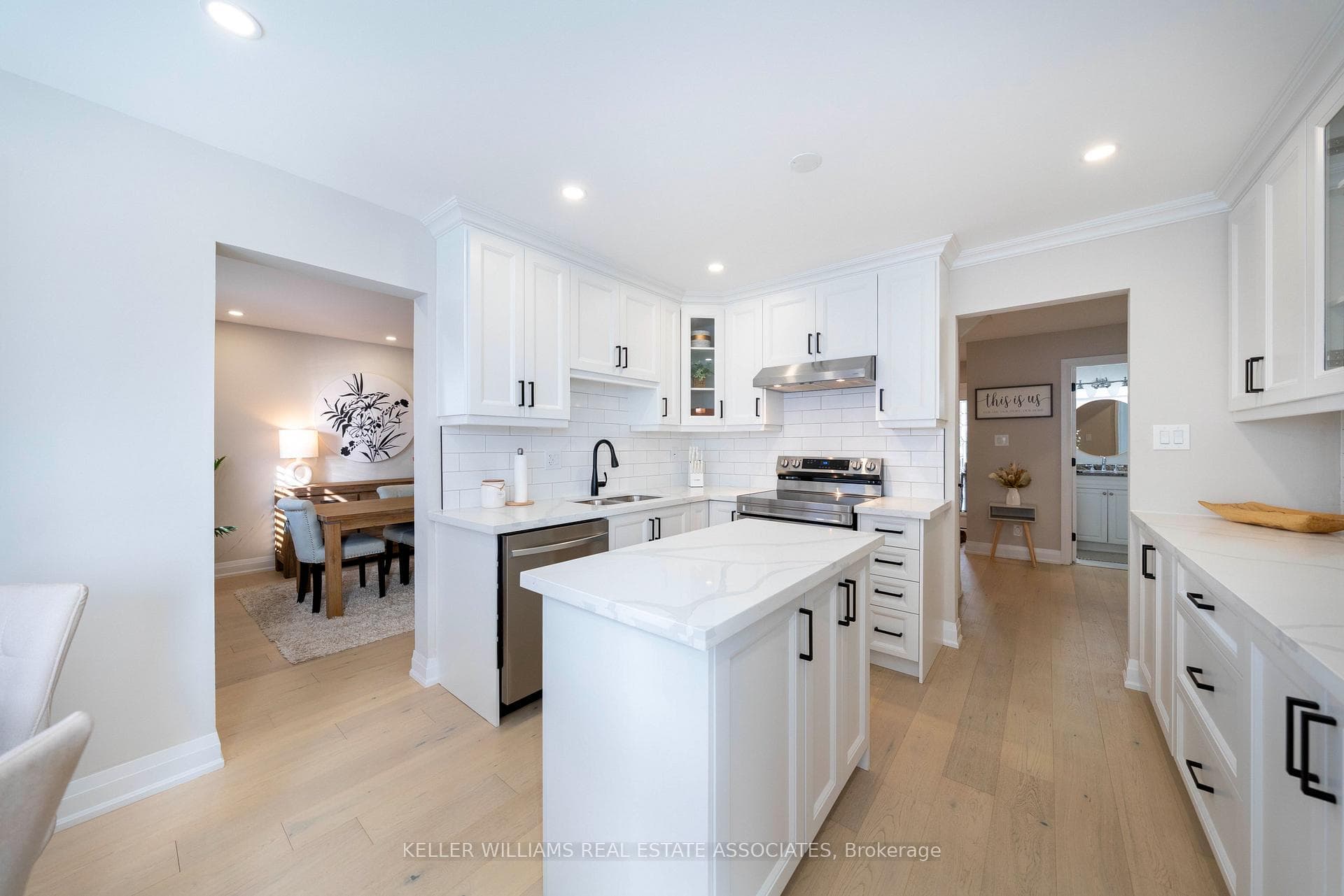 3213 Hazelwood Avenue photo 7