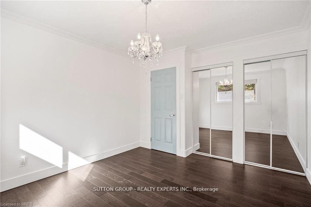218 Ingleside Place Unit Upper photo 16