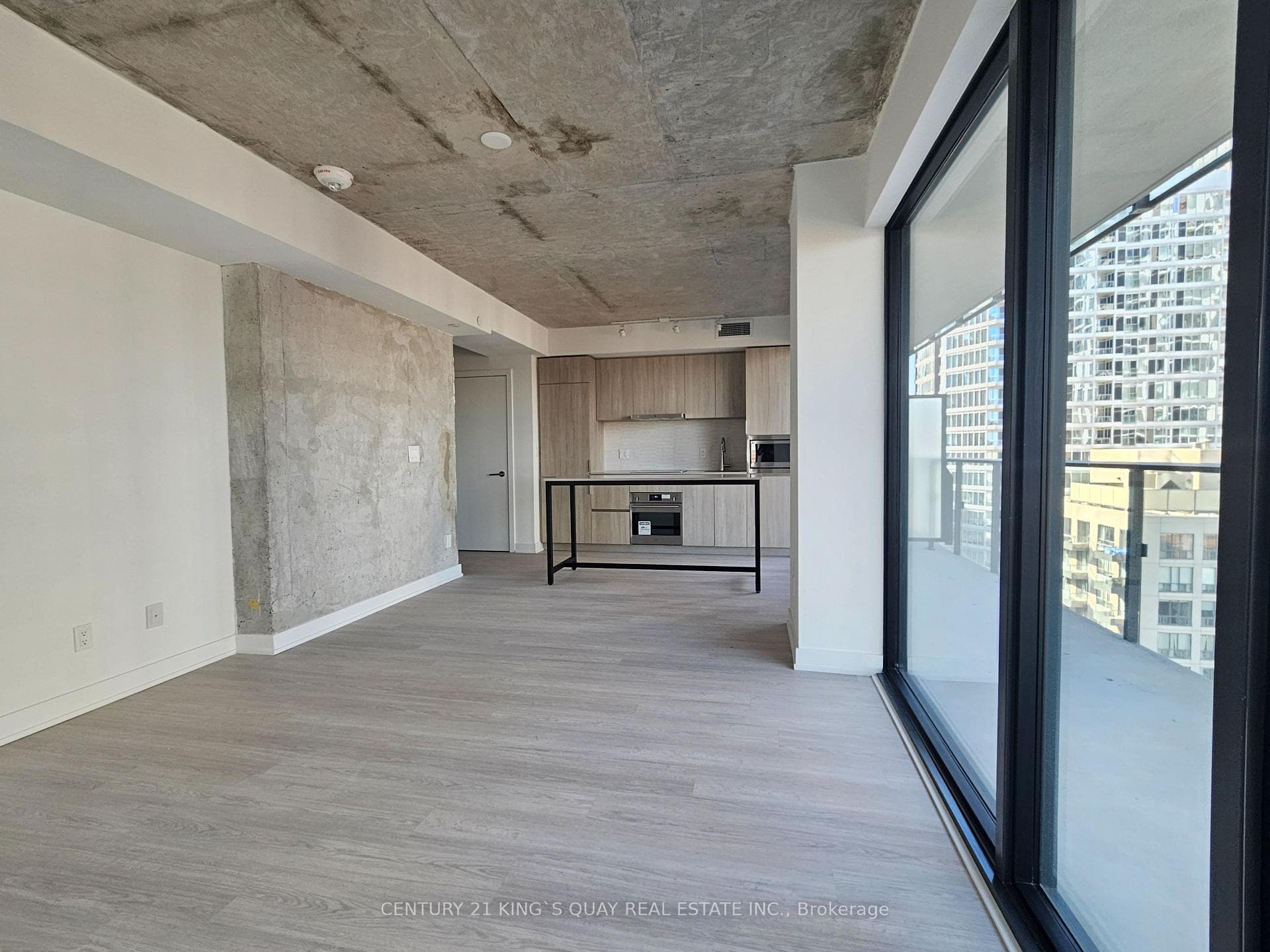47 Mutual Street Unit 1605 photo 2